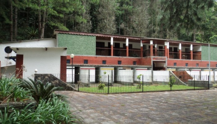 Imobiliarias em Teresopolis MP Imóveis-Belíssimo sítio a venda ou locação no Jacarandá (SUSPENSO)