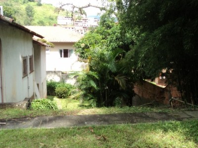 imobiliaria em Teresopolis MP Imoveis: Casa antiga a venda no Centro (para incorporação)