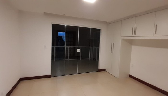 Imobiliarias em Teresopolis MP Imóveis-Casa duplex a venda na Tijuca